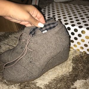 Herringbone Toms booties